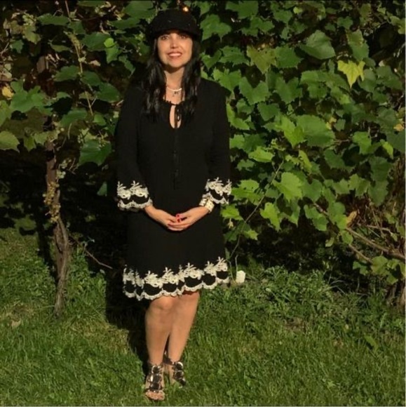 Meet your Posher, Rita - Picture 1 of 1